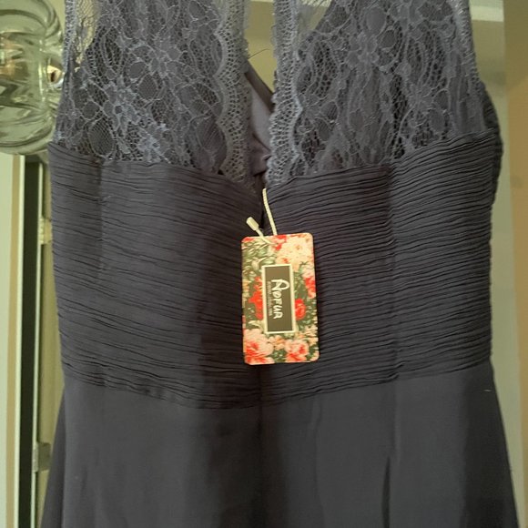 NWT navy formal dress. Size Medium - Picture 3 of 3